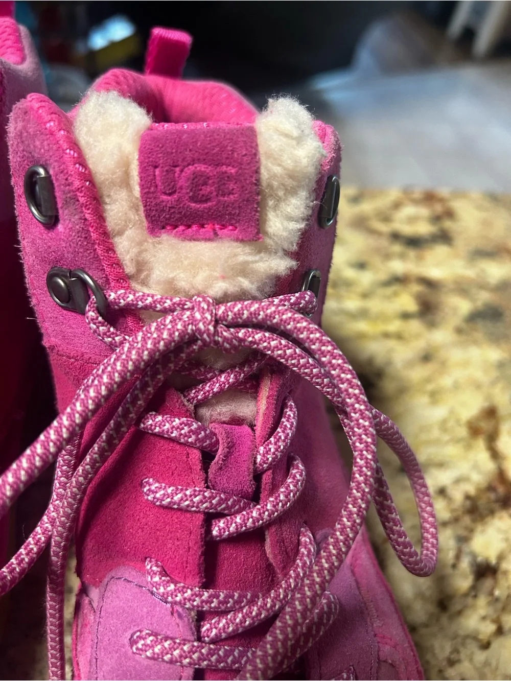 UGG Big Girl’s 6 Hot Pink/Purple Leather Fleece-Lined Lace-Up Boots